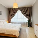 Jbr Marvel: 2Br Marina Oasis - Prime Location!