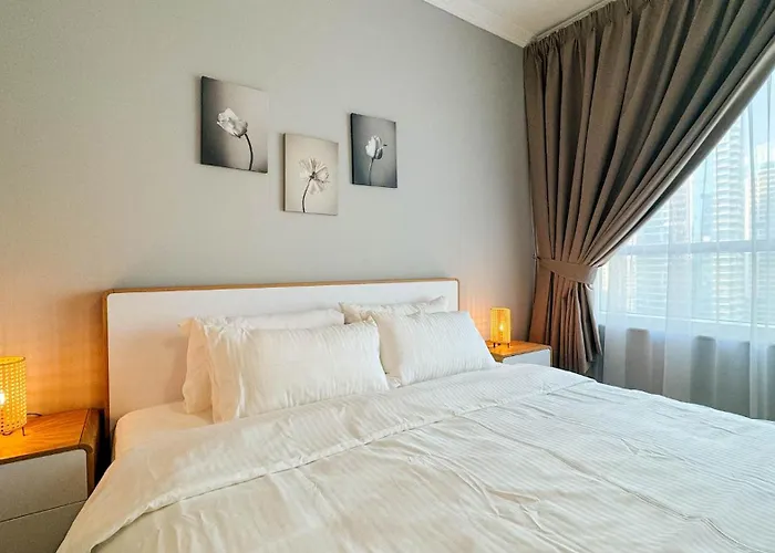 Jbr Marvel: 2Br Marina Oasis - Prime Location!